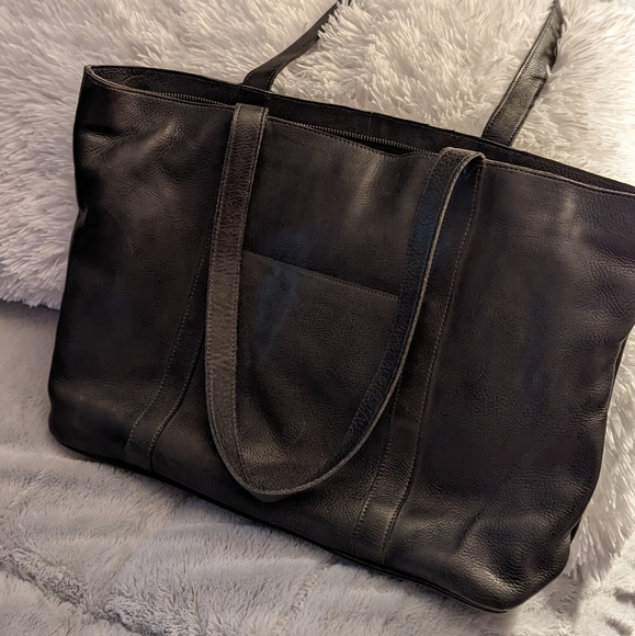 Latico Leathers "Chester" Laptop Bag in Charcoal - Picture 1 of 6